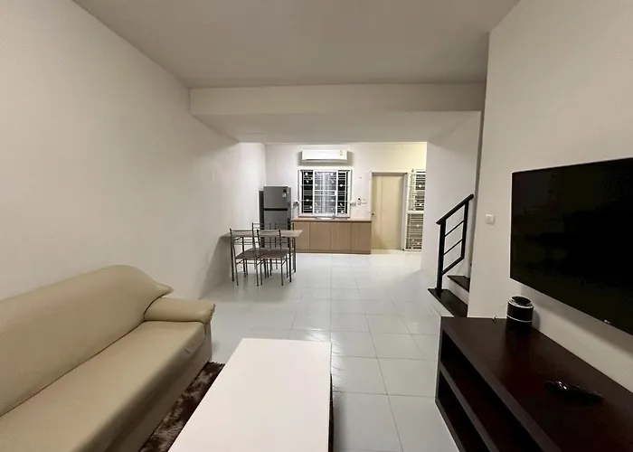 Private 3br House Near Airport Holiday home