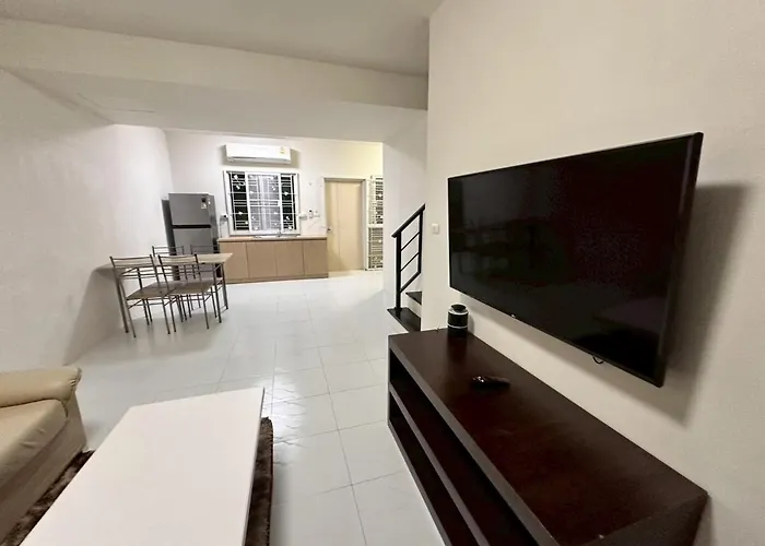 Private 3br House Near Airport