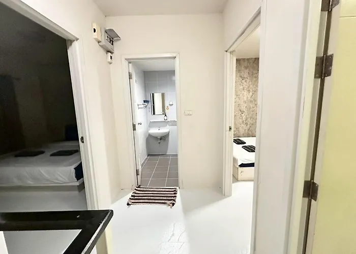 Private 3br House Near Airport Holiday home *