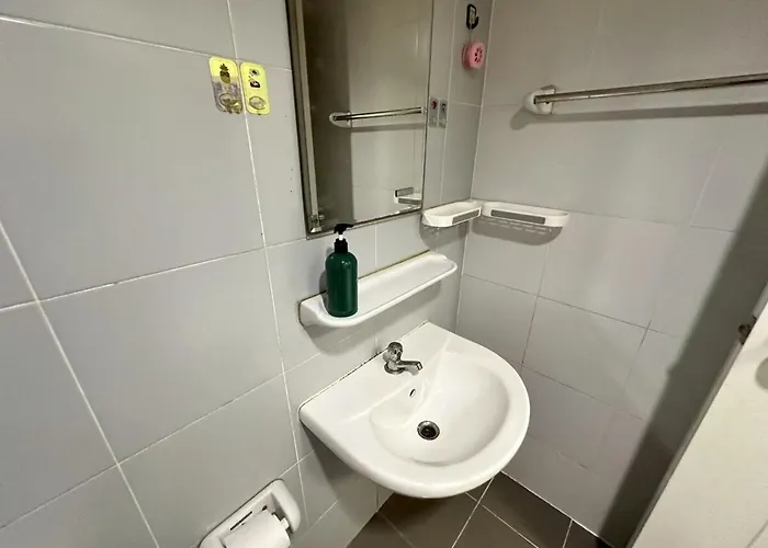 Private 3br House Near Airport